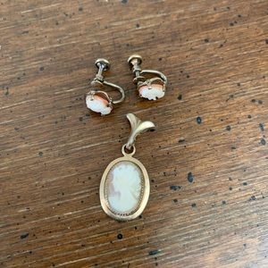 Vintage 40s Cameo set